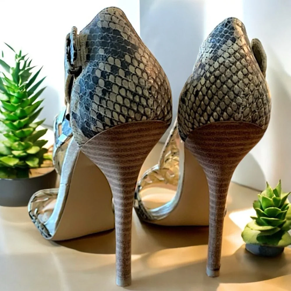 Guess Women’s Rianne Python Print Sandals - Picture 12 of 16